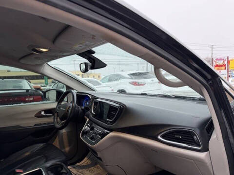 2018 Chrysler Pacifica Touring L Plus