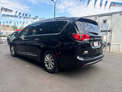 2018 Chrysler Pacifica Touring L