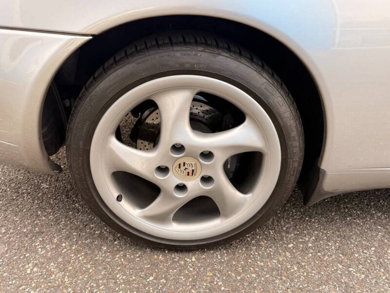 2001 Porsche 911 Carrera