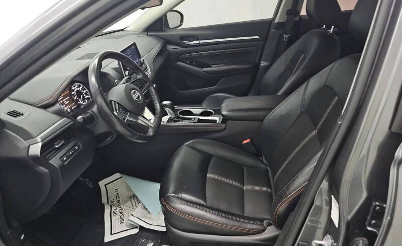 2023 Nissan Altima 2.5 SR