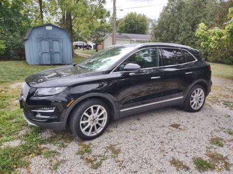 2019 Lincoln MKC for sale at Dave's Car Corner in Hartford City IN