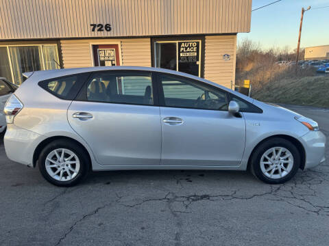 2012 Toyota Prius v Five
