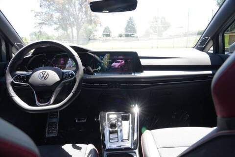 2024 Volkswagen Golf GTI SE
