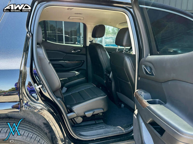 2020 GMC Acadia Denali