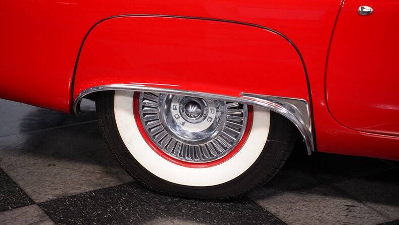 1957 Ford Thunderbird