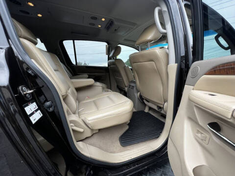 2011 Nissan Armada SV