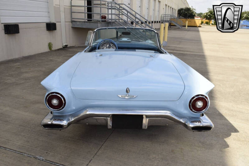 1957 Ford Thunderbird
