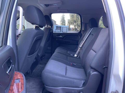 2012 Chevrolet Suburban LS
