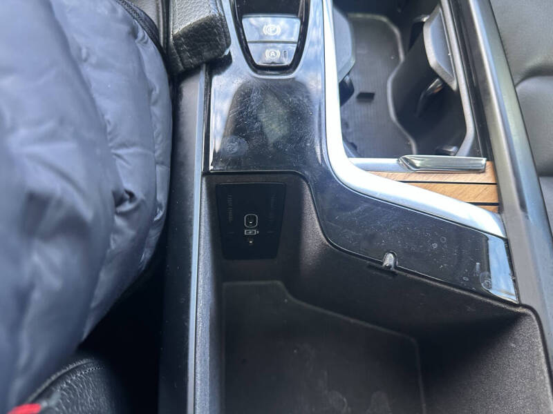 2022 Volvo S90 B6 Momentum