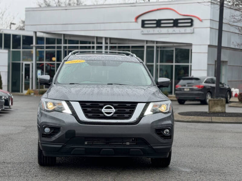 2019 Nissan Pathfinder SV