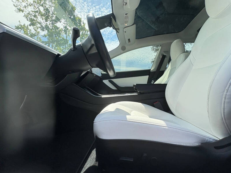 2019 Tesla Model 3 Standard Range Plus