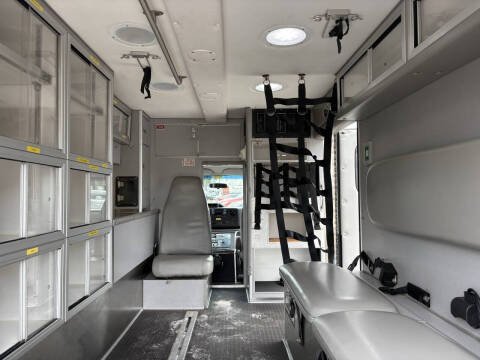 2015 Ford E-Series E-350 SD