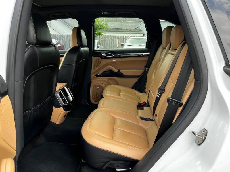 2016 Porsche Cayenne