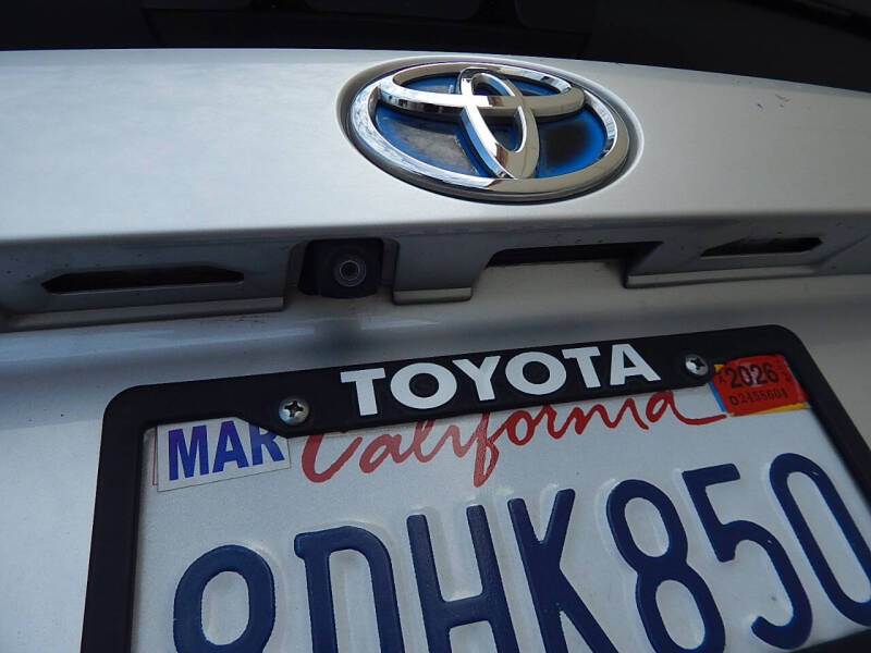 2017 Toyota Prius One