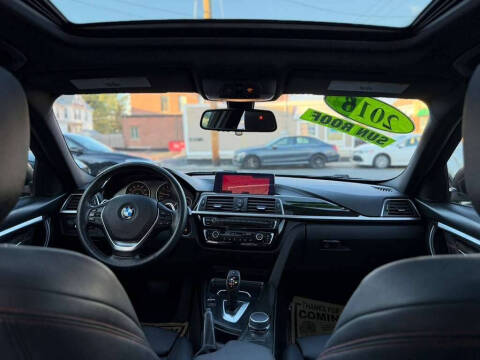 2018 BMW 3 Series 330i xDrive