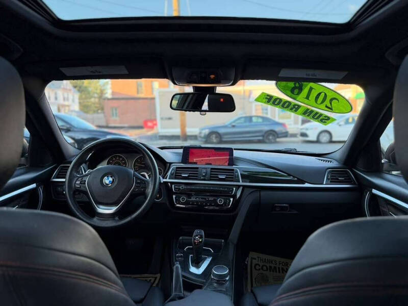 2018 BMW 3 Series 330i xDrive