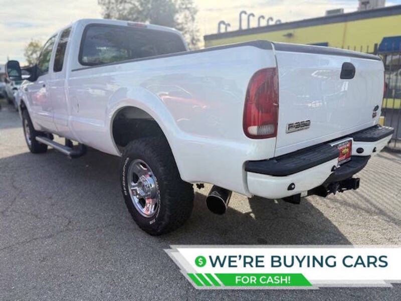 2006 Ford F-350 Super Duty XLT