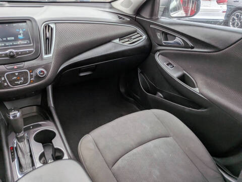 2018 Chevrolet Malibu LS