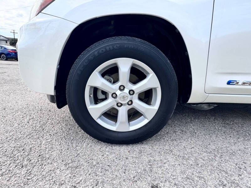 2013 Toyota RAV4 EV