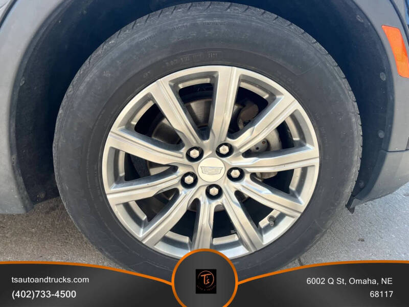 2019 Cadillac XT4 Premium Luxury