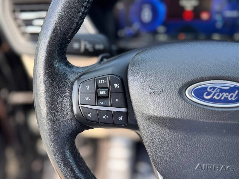 2020 Ford Escape Titanium