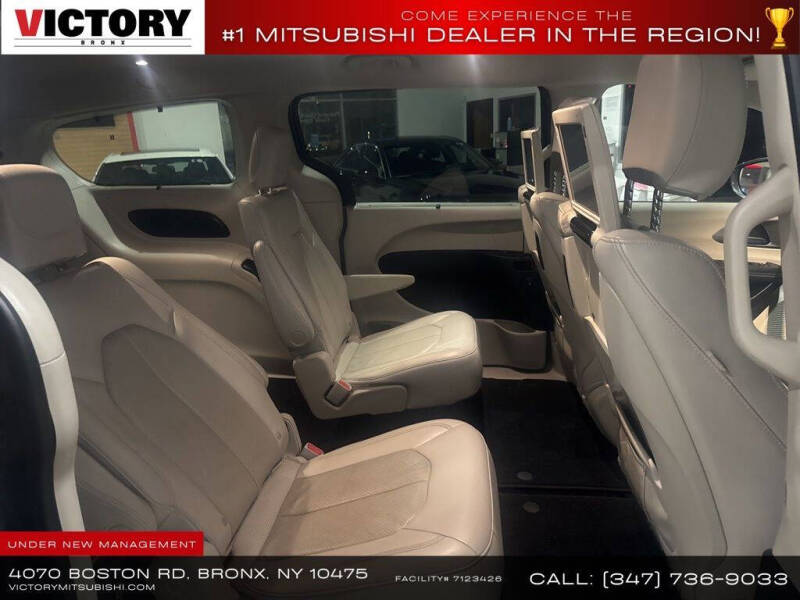 2021 Chrysler Pacifica Touring L