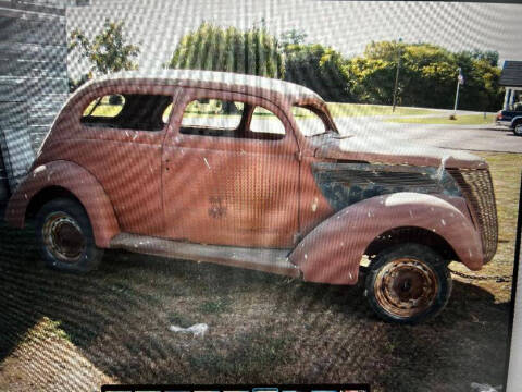 1937 Ford Deluxe