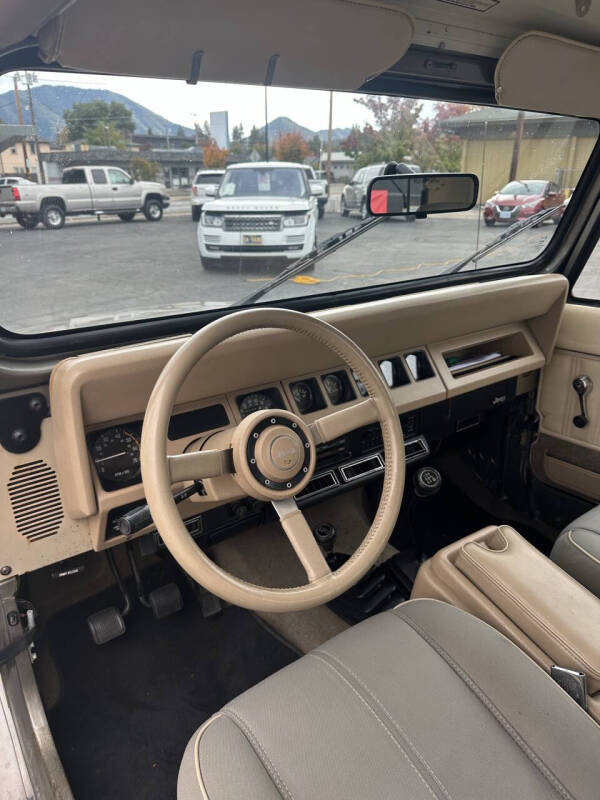 1990 Jeep Wrangler Sahara
