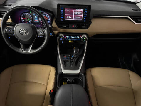 2019 Toyota RAV4 XLE Premium