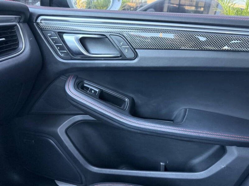 2018 Porsche Macan GTS