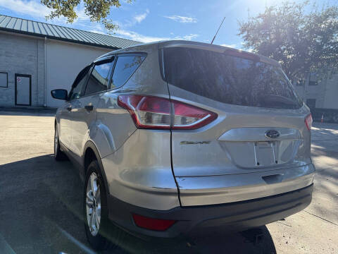 2016 Ford Escape S