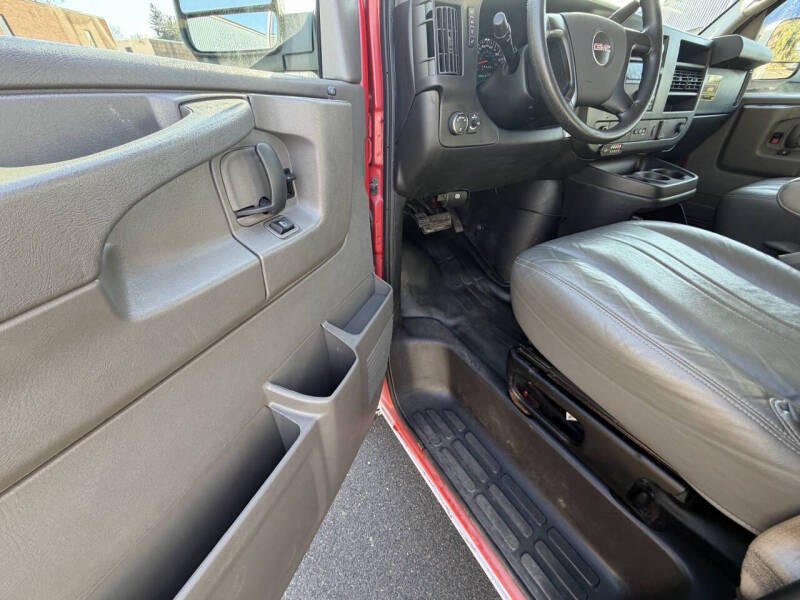 2015 GMC Savana LS 2500