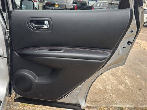 2011 Nissan Rogue SV