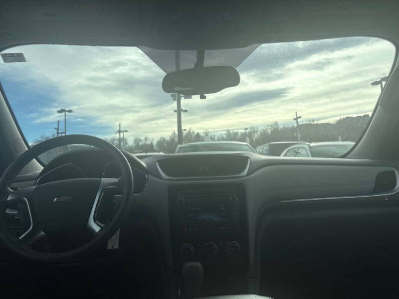 2017 Chevrolet Traverse LT