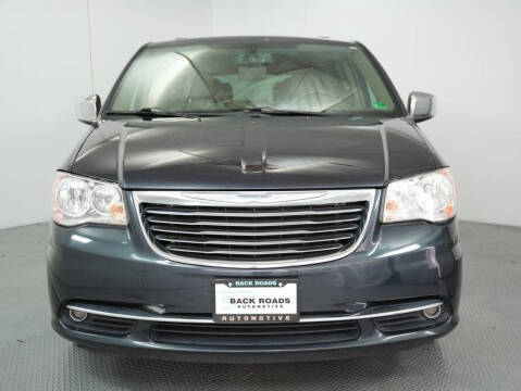 2014 Chrysler Town and Country Touring-L