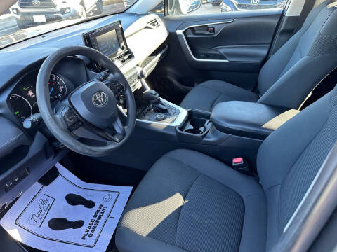 2020 Toyota RAV4 Hybrid LE