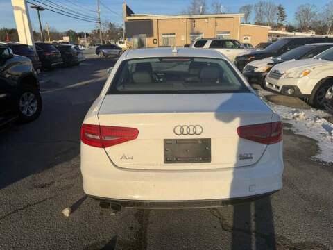 2016 Audi A4 2.0T quattro Premium