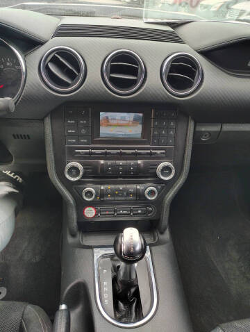 2016 Ford Mustang V6