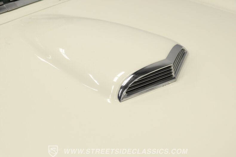 1957 Ford Thunderbird