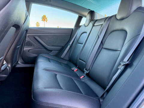 2019 Tesla Model 3 Performance