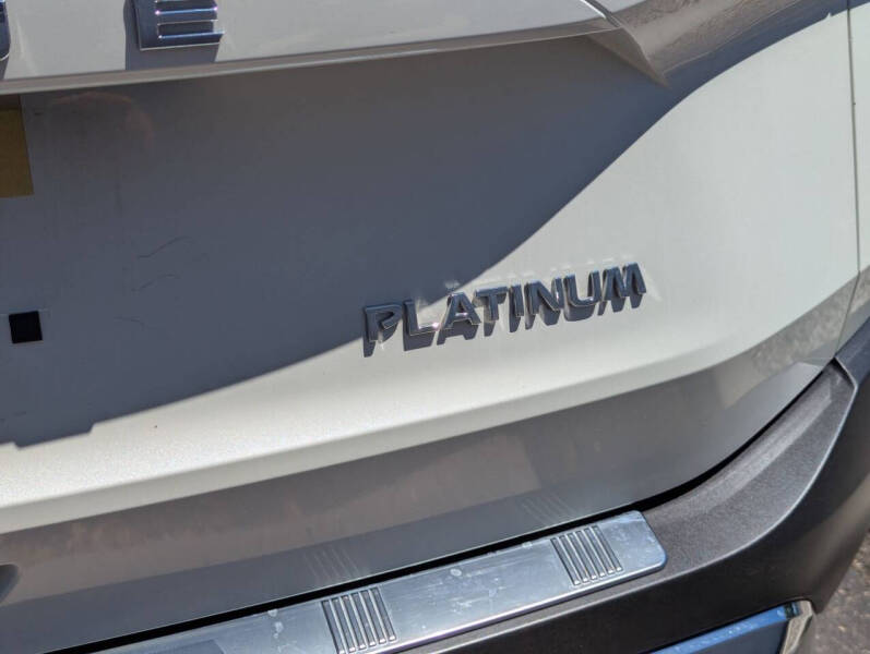 2023 Nissan Rogue Platinum