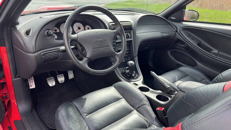2002 Ford Mustang GT Deluxe