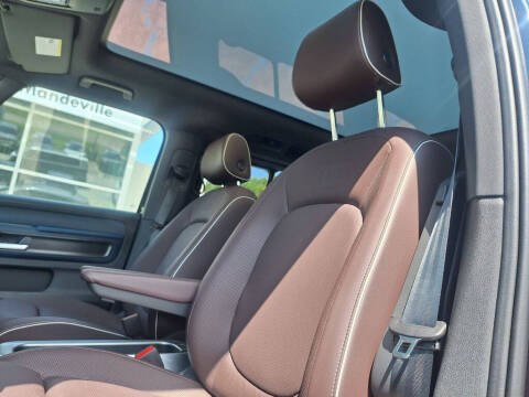 2025 Volkswagen ID. Buzz Pro S Plus 4Motion