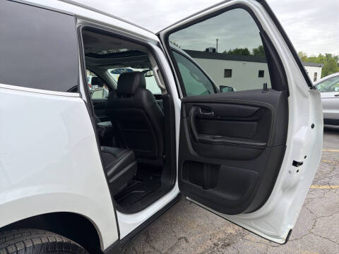 2017 Chevrolet Traverse LT