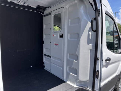 2025 Ford Transit 250