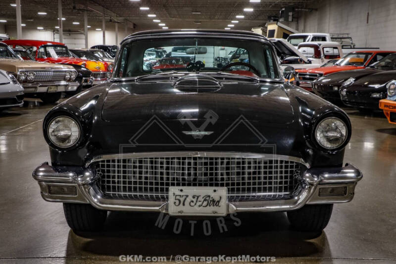 1957 Ford Thunderbird