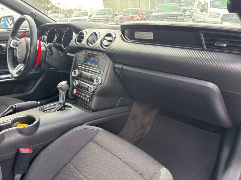 2015 Ford Mustang V6