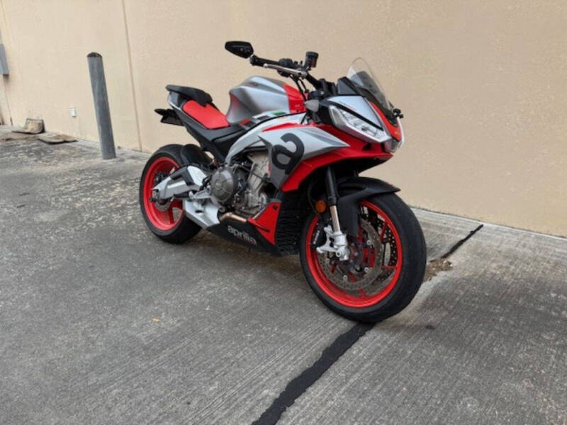 2022 Aprilia Tuono 660