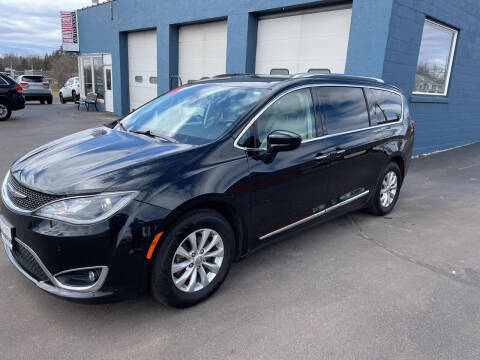 2019 Chrysler Pacifica for sale at Flambeau Auto Expo in Ladysmith WI
