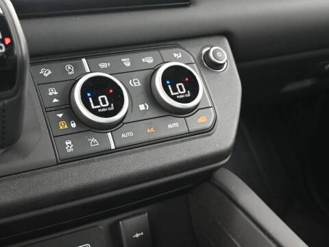 2023 Land Rover Defender 90 V8